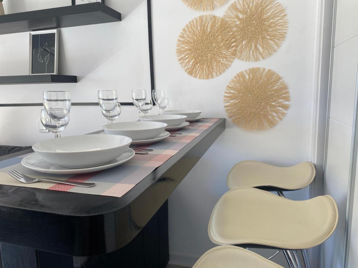 Modern Sea View Studio In Benal Beach Benalmádena Eksteriør bilde