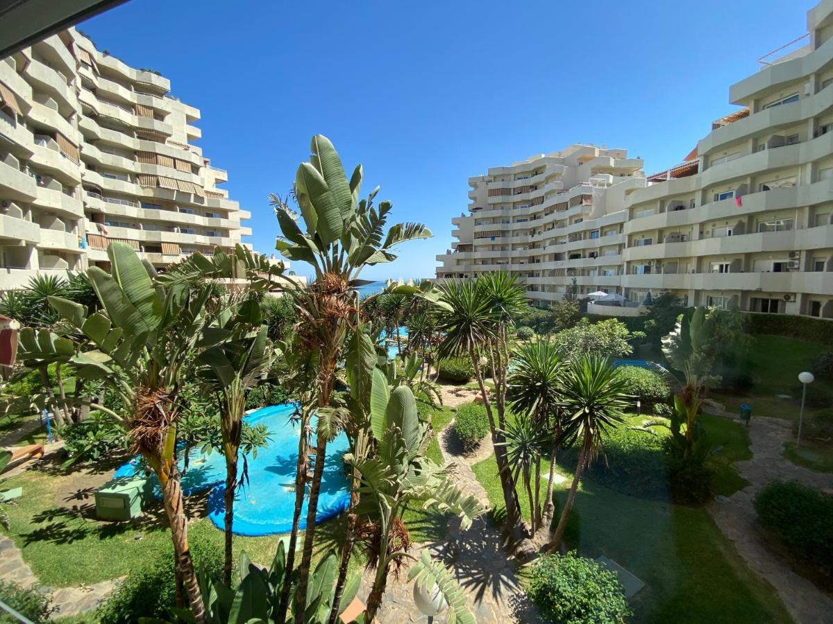 Modern Sea View Studio In Benal Beach Benalmádena Eksteriør bilde