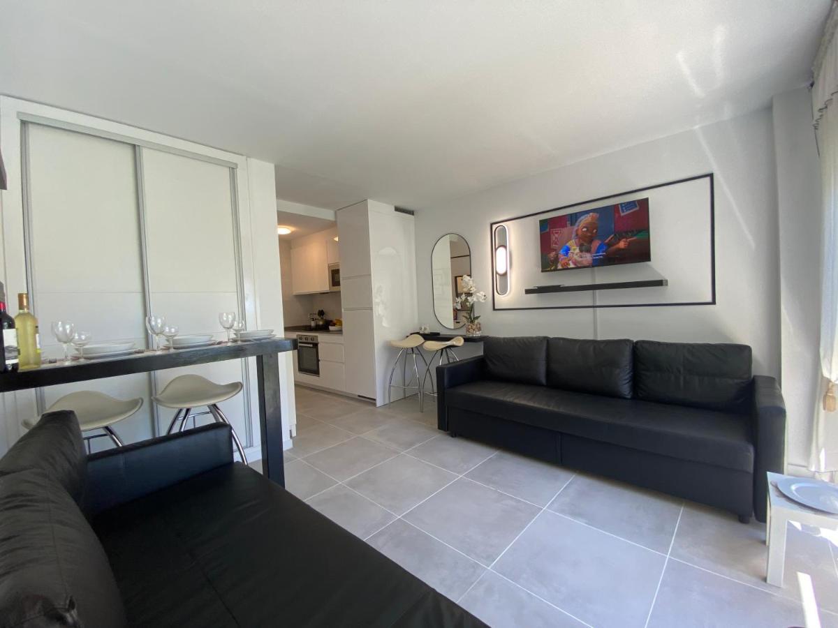 Modern Sea View Studio In Benal Beach Benalmádena Eksteriør bilde
