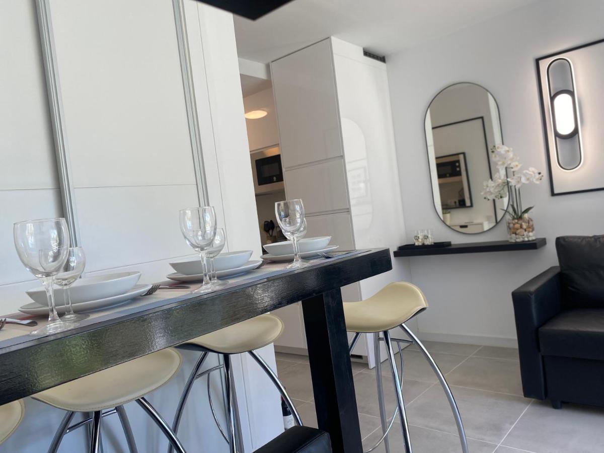 Modern Sea View Studio In Benal Beach Benalmádena Eksteriør bilde