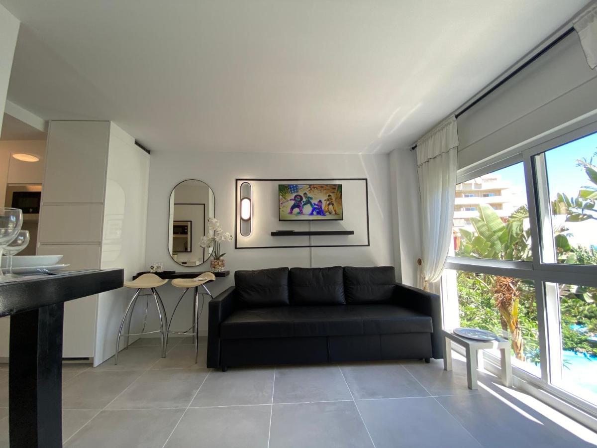 Modern Sea View Studio In Benal Beach Benalmádena Eksteriør bilde