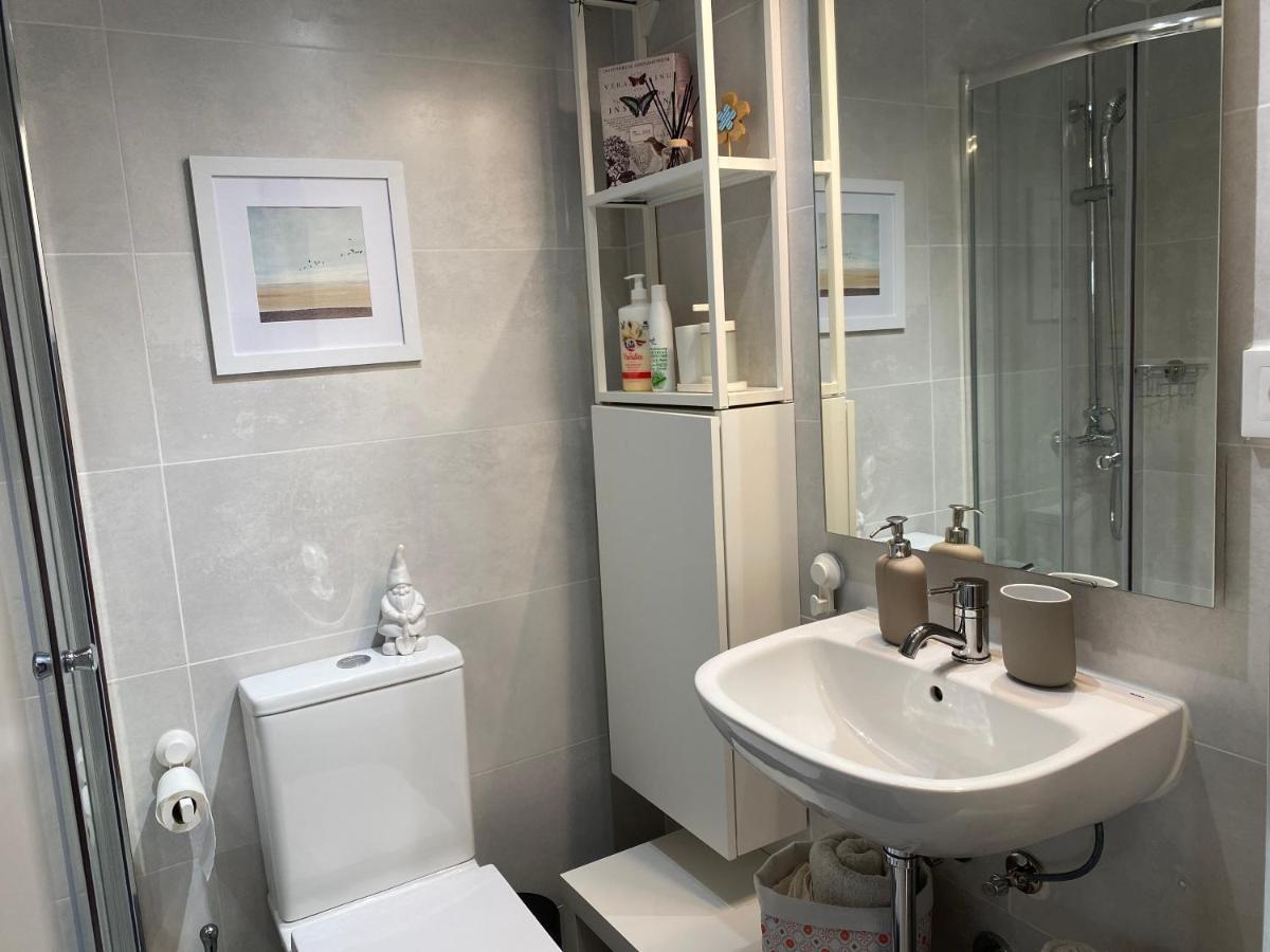 Modern Sea View Studio In Benal Beach Benalmádena Eksteriør bilde